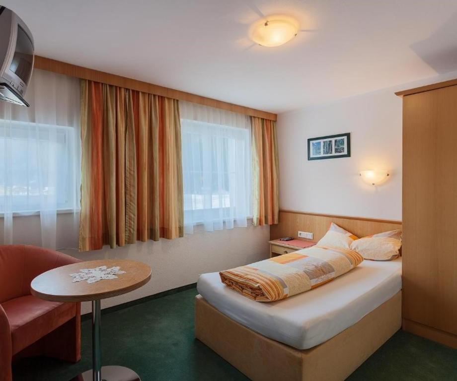 Haus Brigitta Apartment Tux Bagian luar foto