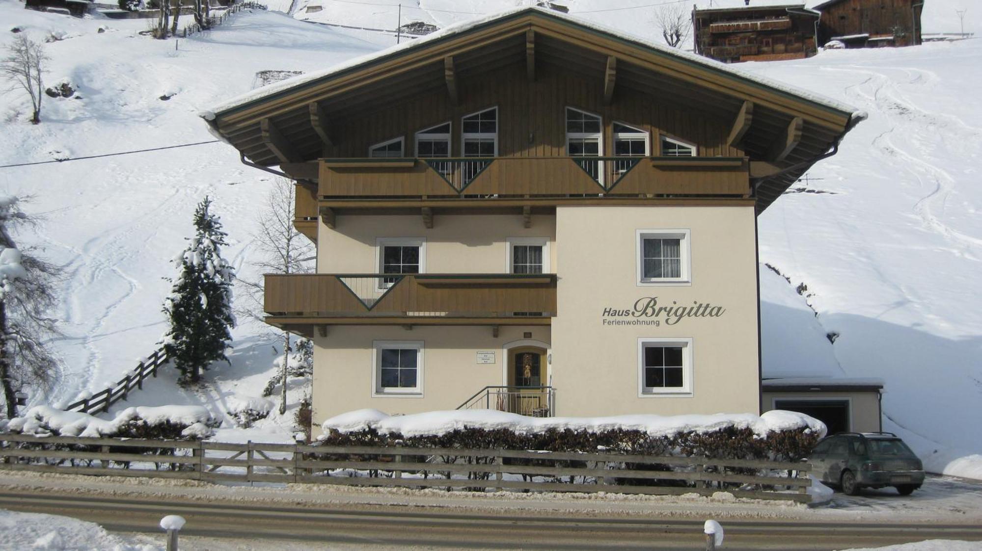 Haus Brigitta Apartment Tux Bagian luar foto