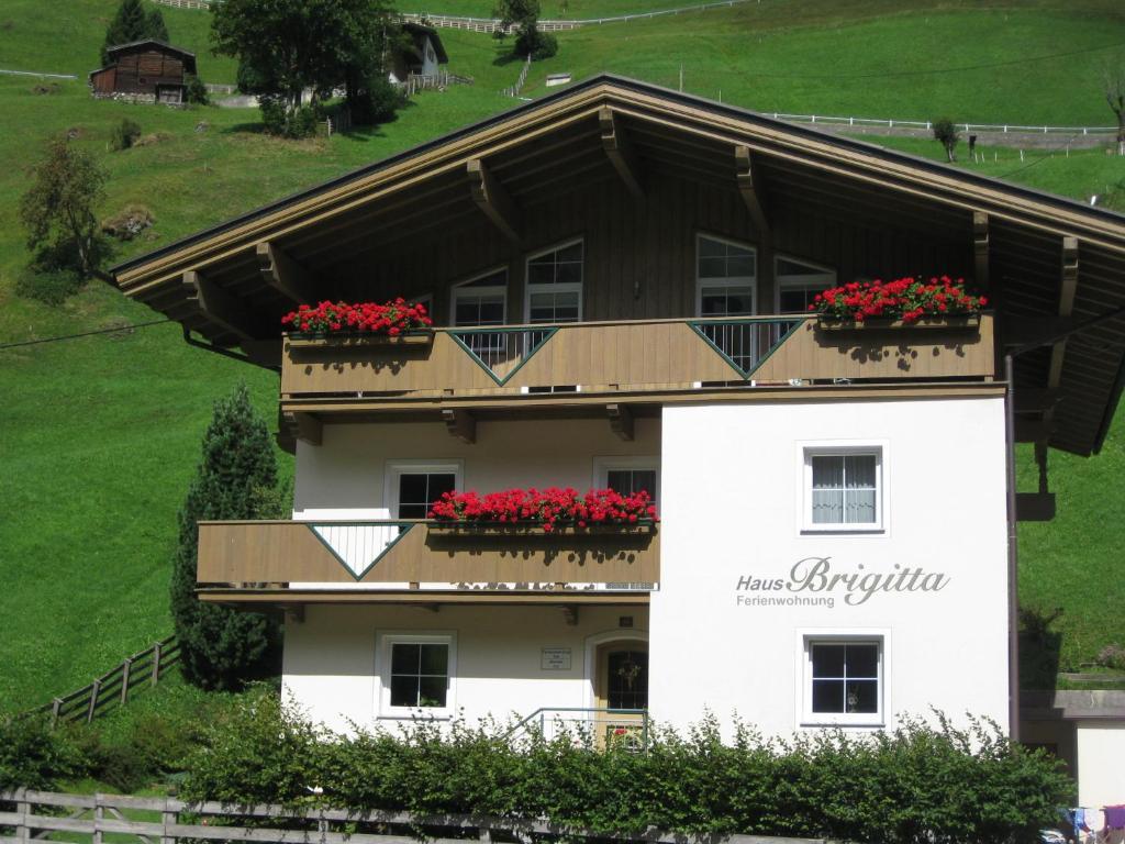 Haus Brigitta Apartment Tux Bagian luar foto